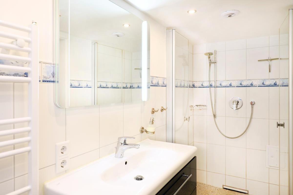 Appartement & Ferienwohnungen Thiess Rostock Exterior foto